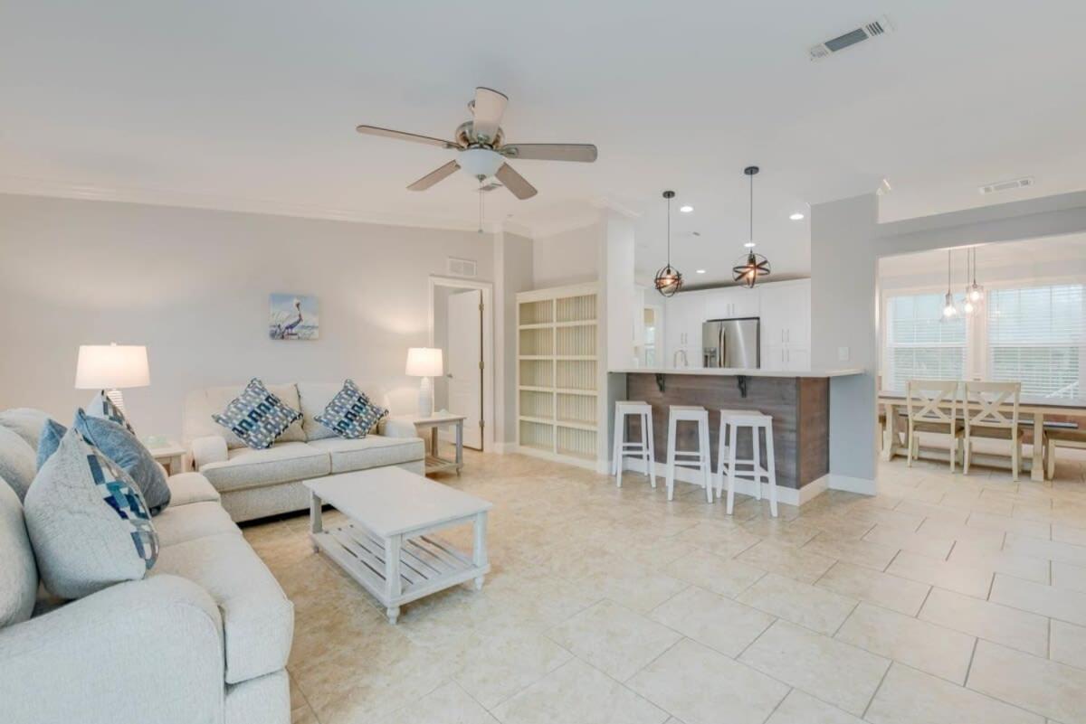 Loggerhead Lagoon - Modern Waterfront Home Pirates Cove Exterior photo